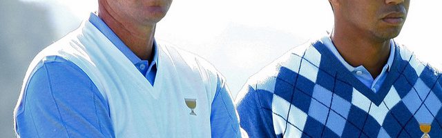 Steve Stricker (l.) und Tiger Woods haben ihre Golf-Partie gegen die Weltauswahl gewonnen Steve Stricker (l.) und Tiger Woods haben ihre Golf-Partie gegen die Weltauswahl gewonnen US Team captain Fred Couples watches the play during a practice round prior to the start of The Presidents Cup at Harding Park Golf Course on October 7, 2009 in San Francisco, California.