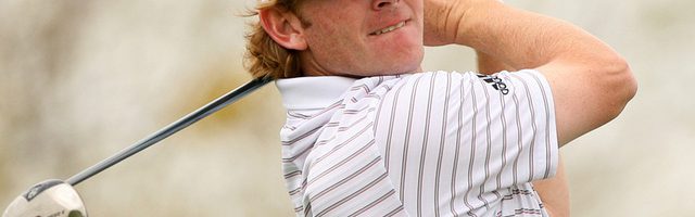 Brandt Snedeker hat den Titel im Visier Brandt Snedeker hat den Titel im Visier SCOTTSDALE, AZ - FEBRUARY 27: hits his shot on the hole during the third round of the Waste Management Phoenix Open at TPC Scottsdale on February 27, 2010 in Scottsdale, Arizona. (Photo by Hunter Martin/Getty Images) *** Local Caption ***