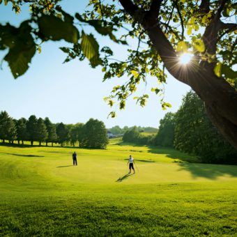 Ein beliebtes Zuschauerplätzchen: die Anhöhe hinter dem 17. Grün (Par 3