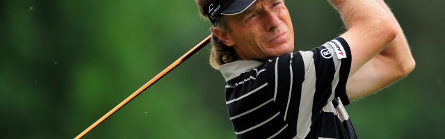 Bernhard Langer greift gerne zu seinem Adams-Hybrid. Bernhard Langer greift gerne zu seinem Adams-Hybrid. MUNICH, GERMANY - JUNE 25:  Bernhard Langer of Germany plays his tee shot on the 10th hole during the first round of The BMW International Open Golf at The Munich North Eichenried Golf Club on June 25, 2009, in Munich, Germany  (Photo by Stuart Franklin/Getty Images)