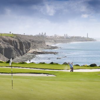 Postkartengolf am Südzipfel Gran Canarias: der Meloneras Golfplatz (hier Loch 14