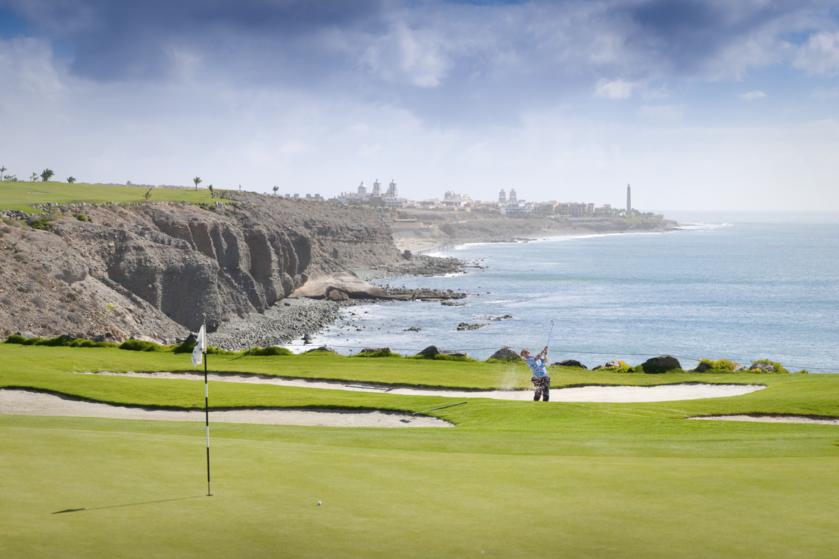 Postkartengolf am Südzipfel Gran Canarias: der Meloneras Golfplatz (hier Loch 14