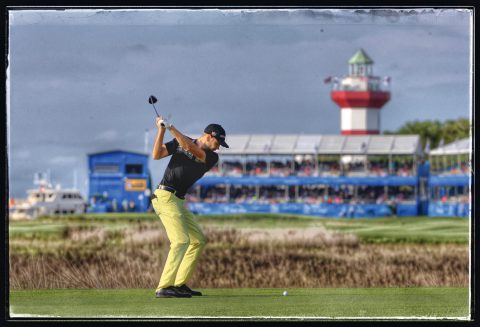 Ein bisschen Kunst darf sein: Dieses Foto, das Troy Merritt bei der RBC Heritage auf der berühmten „Leuchtturm-Bahn“ von Hilton Head zeigt, haben wir leicht verfremdet.