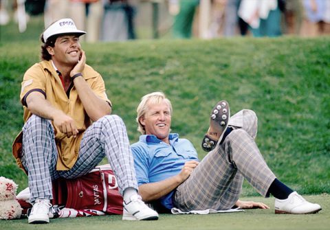 1988 trug Williams die Tasche von Greg Norman (oder saß auch mal drauf). Der blonde Australier führte damals die Weltrangliste an.