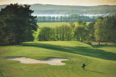 Bahn 7 (Par 5) gehört zu den Signature Holes in Baltic Hills.