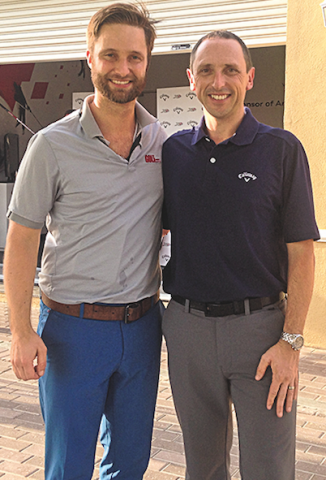 "Doc" Hocknell von Callaway (r.) im Gespräch mit GM-Mann Kolja Hause.