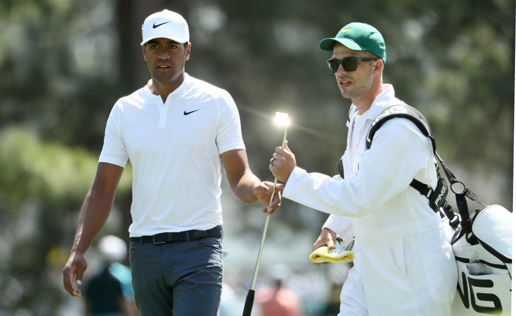 Tony Finau belegt Rang 10 bei den Masters 2018.