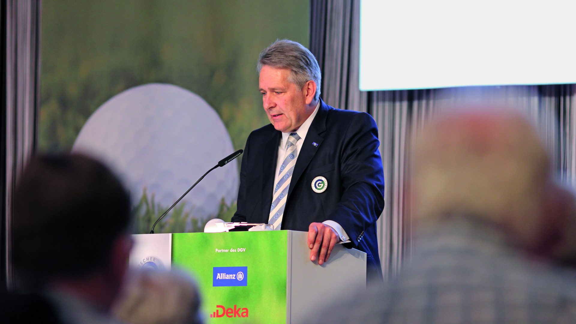 DGV-Präsident Claus M. Kobold auf dem 99. Verbandstag des DGV 2018 in Frankfurt. (Foto: Herlich/DGV)