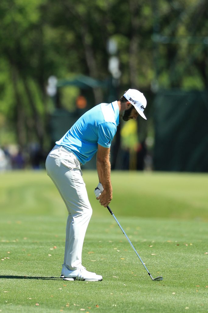 Die Ansprechposition von Dustin Johnson im März 2017 bei der World Golf Championships-Dell Match Play (Foto: Getty Images).