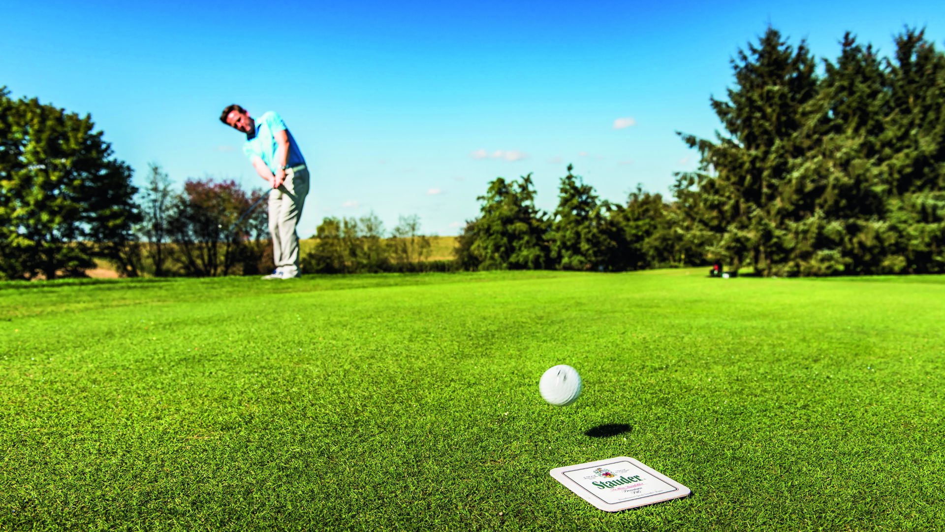 Chippen mit David-Leadbetter-Coach Paul Dyer. (Foto: Stefan von Stengel)