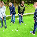 Golf und Schule: Kinder, die vorher nie etwas mit dem Golfsport zu tun hatten, kommen so einfacher mit dem Sport in Berührung