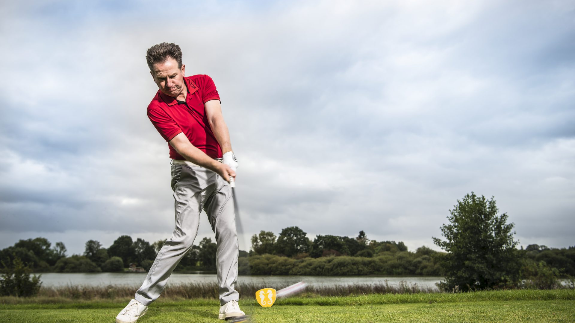 Paul Dyer, der Golf-Mythen-Jäger verrät, ob der Kopf stillgehalten werden muss. (Foto: Stefan von Stengel)