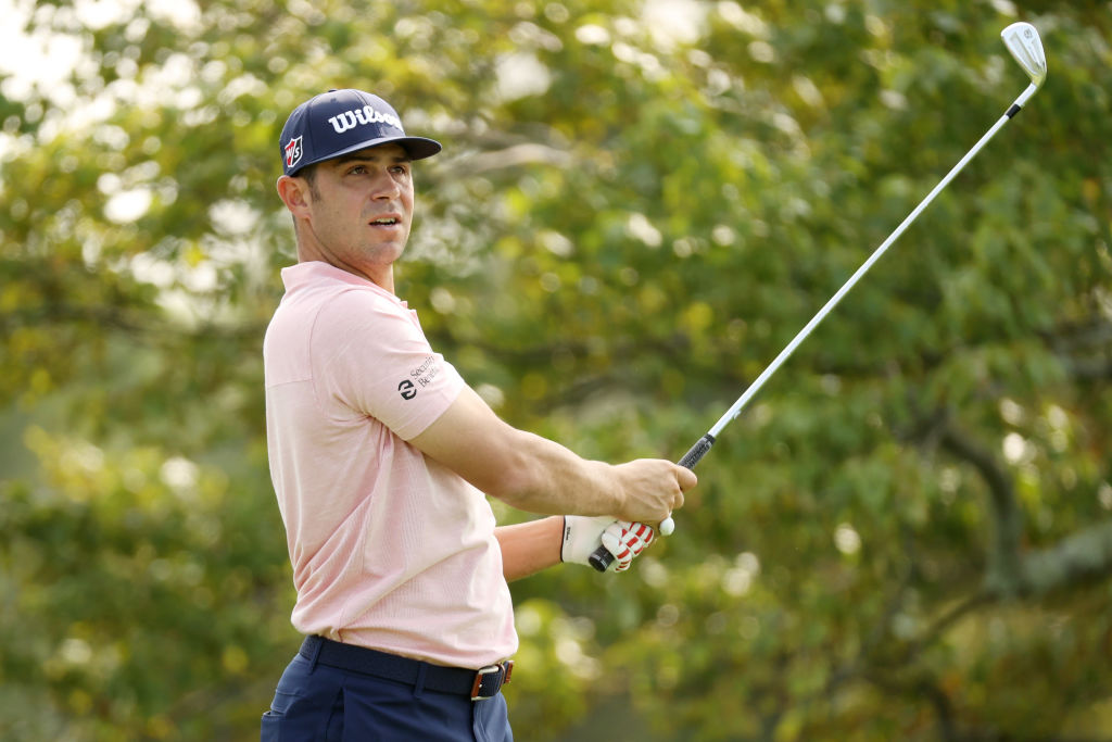 Der US Open-Champion von 2019 erhielt für seinen Sieg ein Preisgeld von 2,25 Millionen US-Dollar. Hier während der Einspielrunde im Winged Foot Golf Club. (Foto: Getty Images).