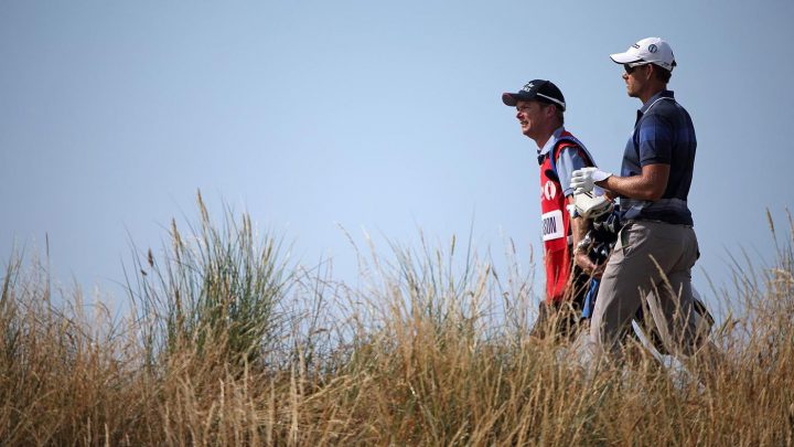 Das hat gleich zwei Vorteile: Erstens spielen die Caddies meist selbst ziemlich gut und kennen den Platz wie ihre Westentasche. Zweitens haben sie immer ein paar gute Stories auf Lager, die kurios und lustig sind.