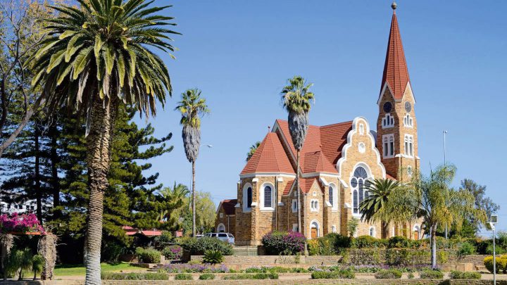 Golf & Sightseeing in Namibia: Die Christuskirche in Windhuk