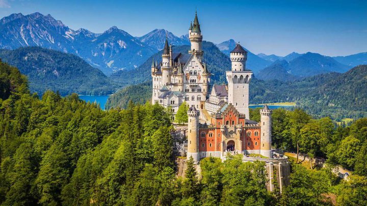 Golfen in Bayern: Schloss Neuschwanstein (©shutterstock).