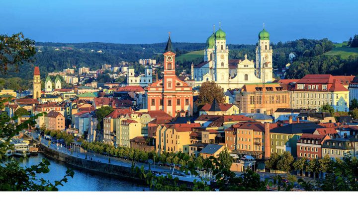 Golfen in Bayern: Passau (©shutterstock).