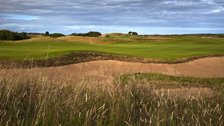 ... bis hin zum Zustand der Bunker und Grüns. (Foto: Championship Course © Carnoustie Golf Links)