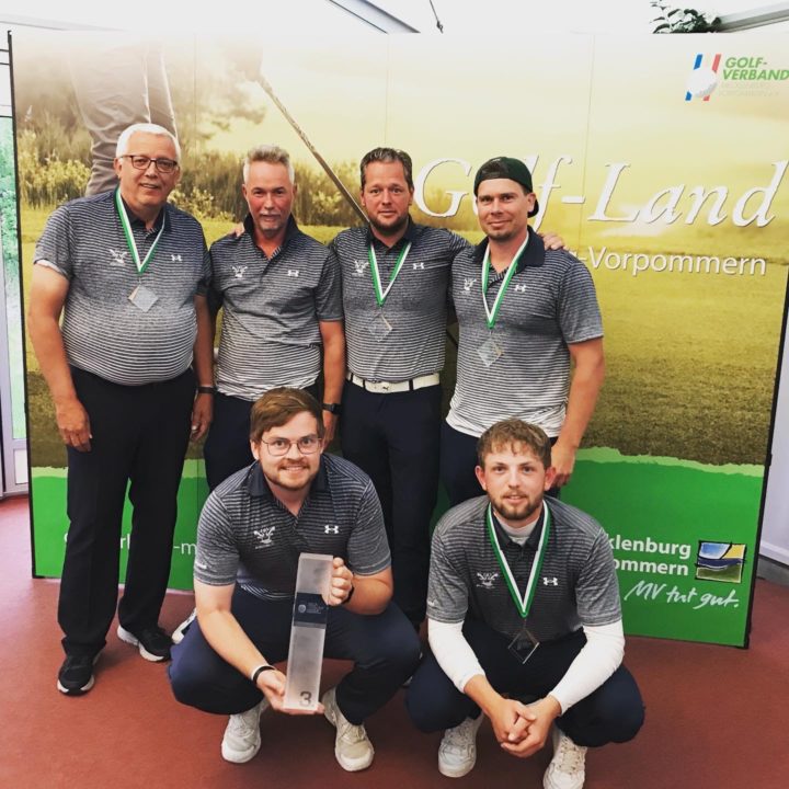 Ebenfalls auf dem Siegertreppchen gelandet: Das Club-Team von WINSTONgolf. (Foto: Golfverband MV)