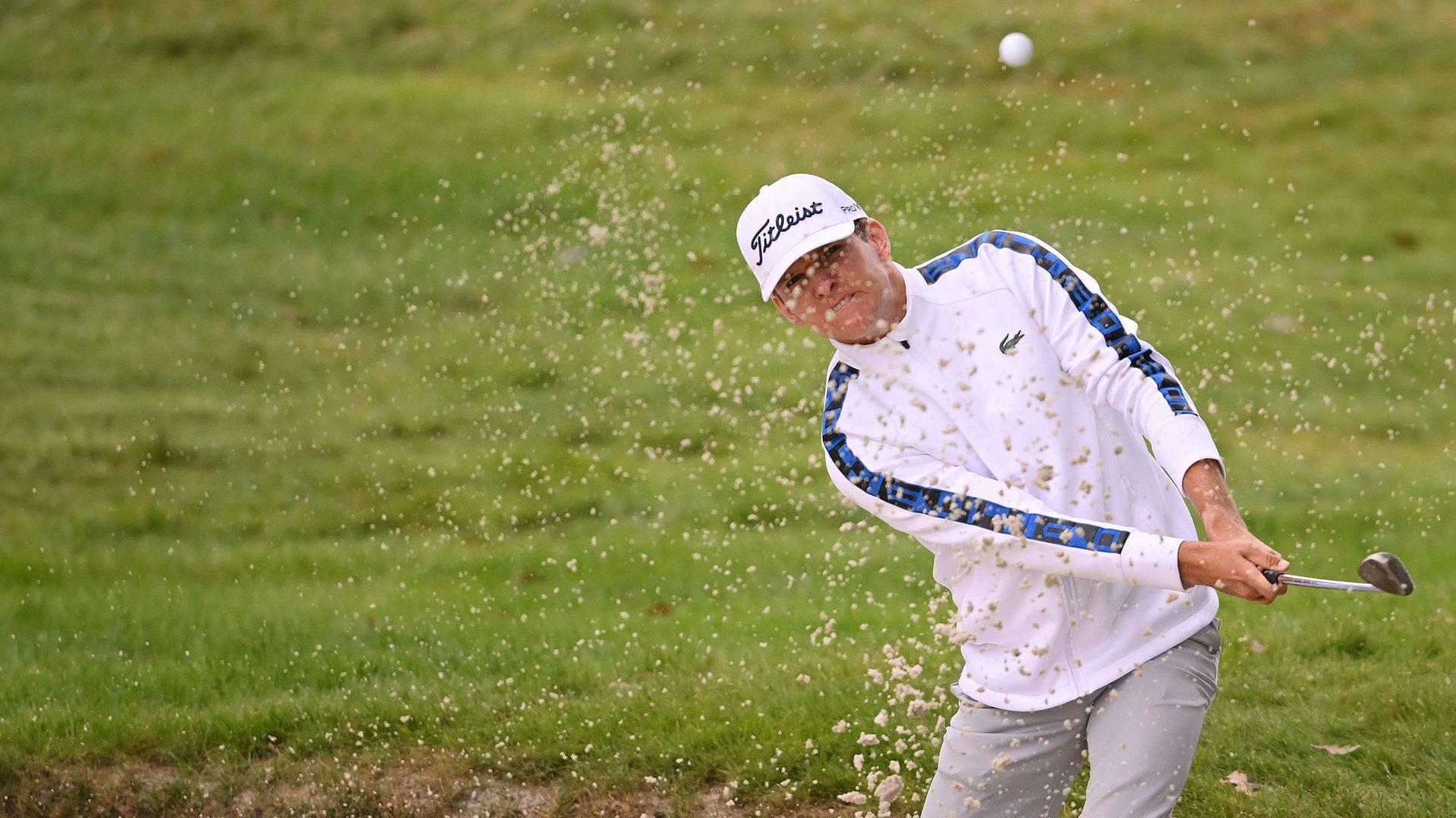 PARIS, FRANCE - SEPTEMBER 24:tour news Yannik Paul of Germany plays his third shot from a bunkeron the third hole on Day Three of the Cazoo Open de France at Le Golf National on September 24, 2022 in Paris, France. (Photo by Ross Kinnaird/Getty Images)