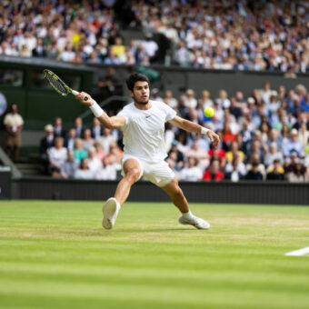 Ein Blick auf den Golfschwung von Wimbledon-Sieger Carlos Alcaraz