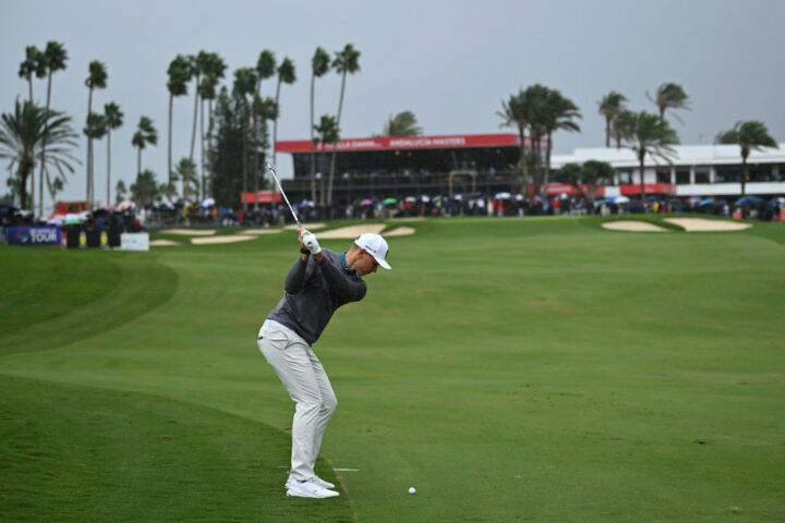 Ein Birdie hätte Matti Schmid auf der Abschlussbahn im Real Club de Golf Sotogrande gebraucht, um noch ein Stechen zu erzwingen. So wurde es ein Par, die alleinige Zweitplatzierung beim Estrella Damm N.A. Andalucía Masters 2023. Und die Tourkarte ist auch gesichert.(Foto: Stuart Franklin/Getty Images)