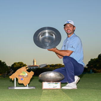 ALCUDIA, SPAIN - NOVEMBER 5: Marco Penge of England celebrates with the trophys following victory of the tournament on Day Four of the Rolex Challenge Tour Grand Final supported by the R&A 2023 at Club de Golf Alcanada on November 5, 2023 in Alcudia, Spain. (Photo by Octavio Passos/Getty Images) tour news