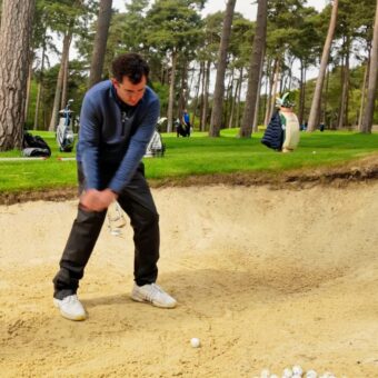 Dan Grieve präsentiert den Bunkerschlag