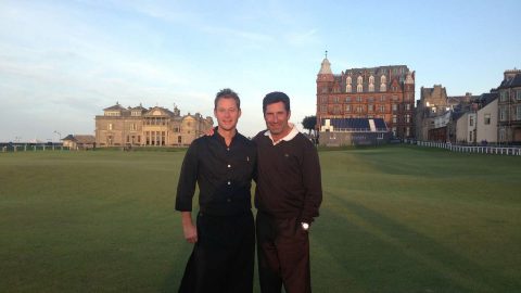 Ursprung Magnus Harr mit seinem Kunden José Maria Olazábal in St. Andrews