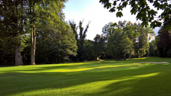 Schöner Steigerwald Die meist recht breiten Spielbahnen ziehen sich durch eine herrliche Landschaft.