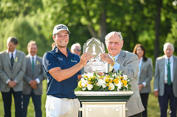 Viktor Hovland und Jack Nicklaus beim Memorial Tournament 2023