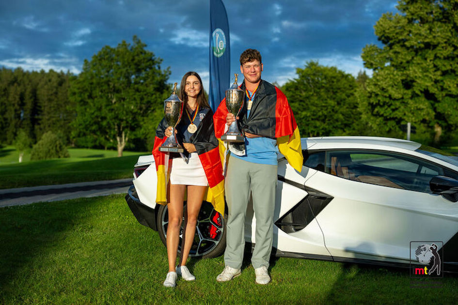 Die imt-Champions 2024: Anna-Katharina Brehm (Öschberghof) und Valentin Fischer vom GC Augsburg. (Foto: Sascha Walther | Sport-Px).