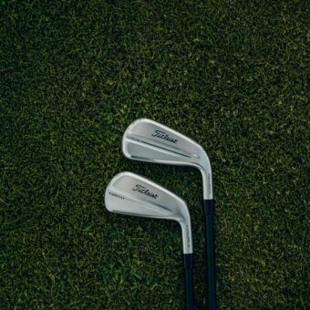 Neue Driving-Eisen von Titleist: T250•U und U•505