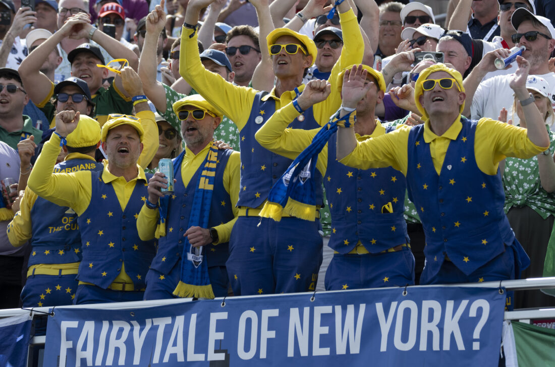 European fans at 18th during Day Two Morning Foursomes session Ryder Cup Matches 2025,Bethpage Black,Farmington,NY, USA. © Matthew Harris Golf Collection Credit: Matthew Harris / Golf Picture Agency