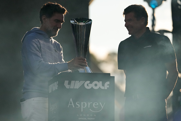 LIV Golf Chairman Yasir Al Rumayyan und LIV Golf CEO Scott O'Neil bei der LIV Golf Team Championship 2025 in Michigan