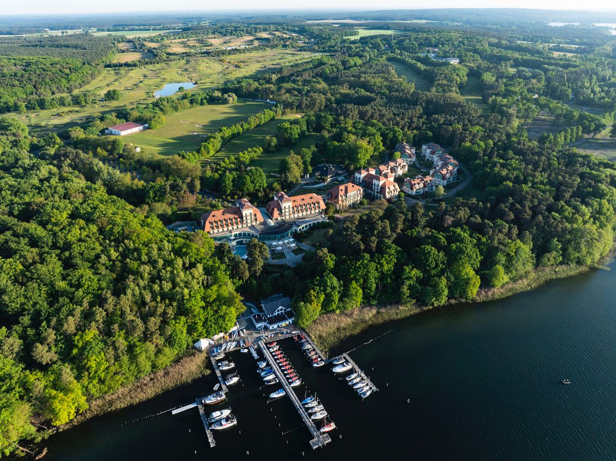 Von oben: Das Precise Resort Bad Saarow